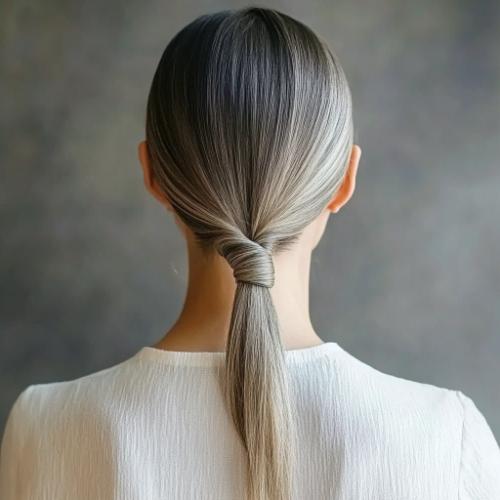 ponytail para mujer mayor con estilo