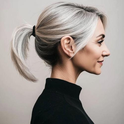 ponytail elegante para mujer mayor de 50 años